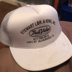 Trucker hat